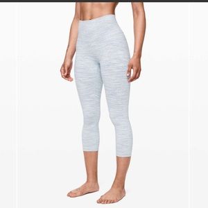 Lululemon Wunder Under Crop (High-Rise) *21" size 2